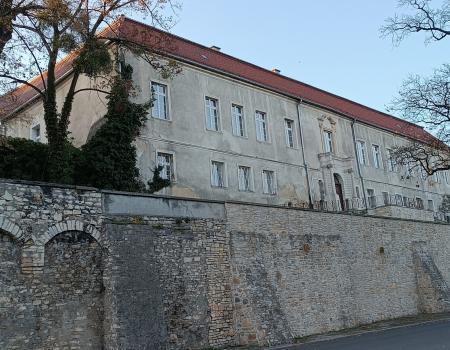 Zamek von Haugwitz w Krapkowice